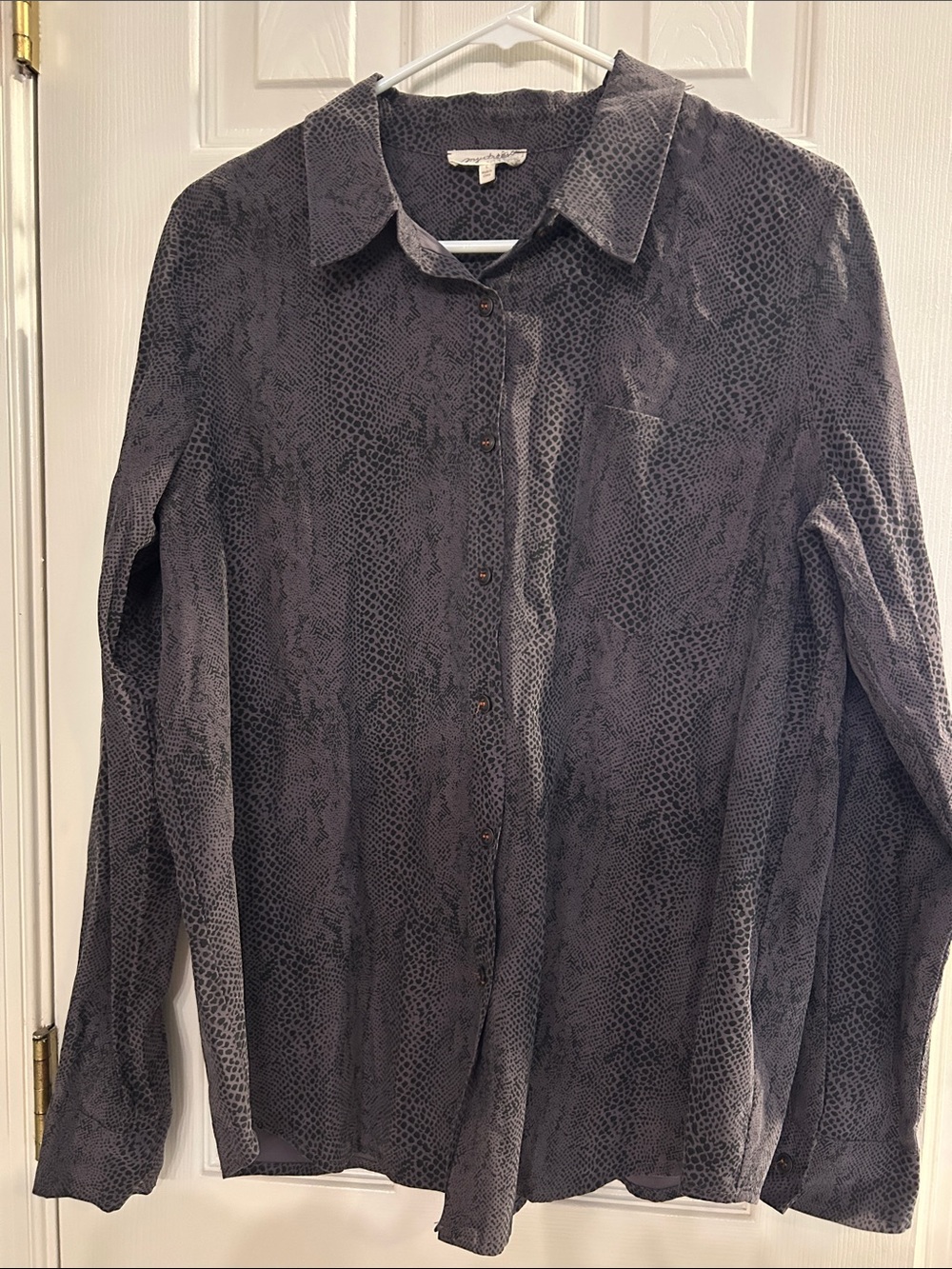 Mystree Dark Gray Patterned Long-Sleeve Button-Down Shirt